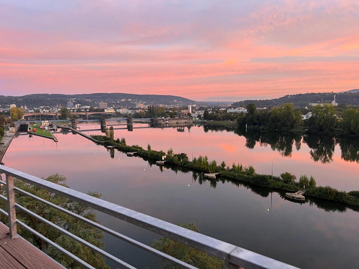 Penthouse Wohnung Mit Schoenem Moselblick In Metternich Coblence Extérieur photo