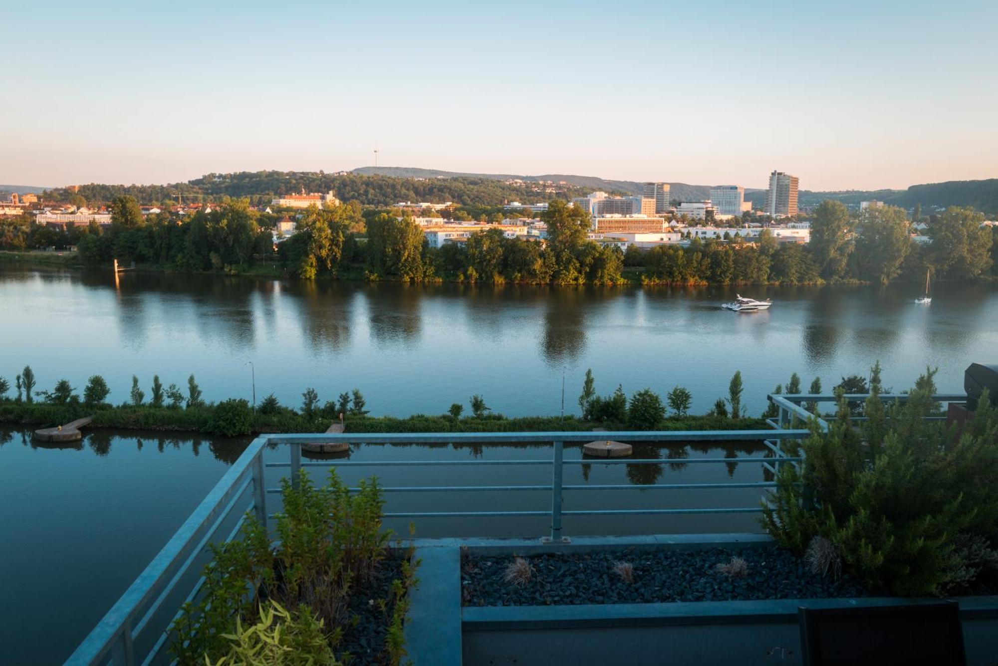 Penthouse Wohnung Mit Schoenem Moselblick In Metternich Coblence Extérieur photo