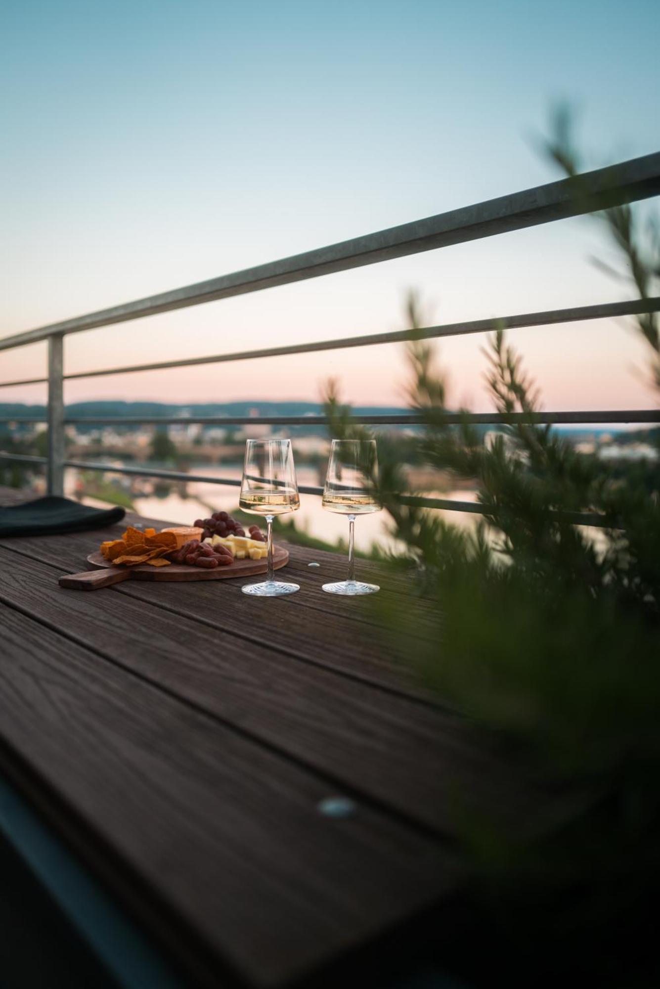 Penthouse Wohnung Mit Schoenem Moselblick In Metternich Coblence Extérieur photo