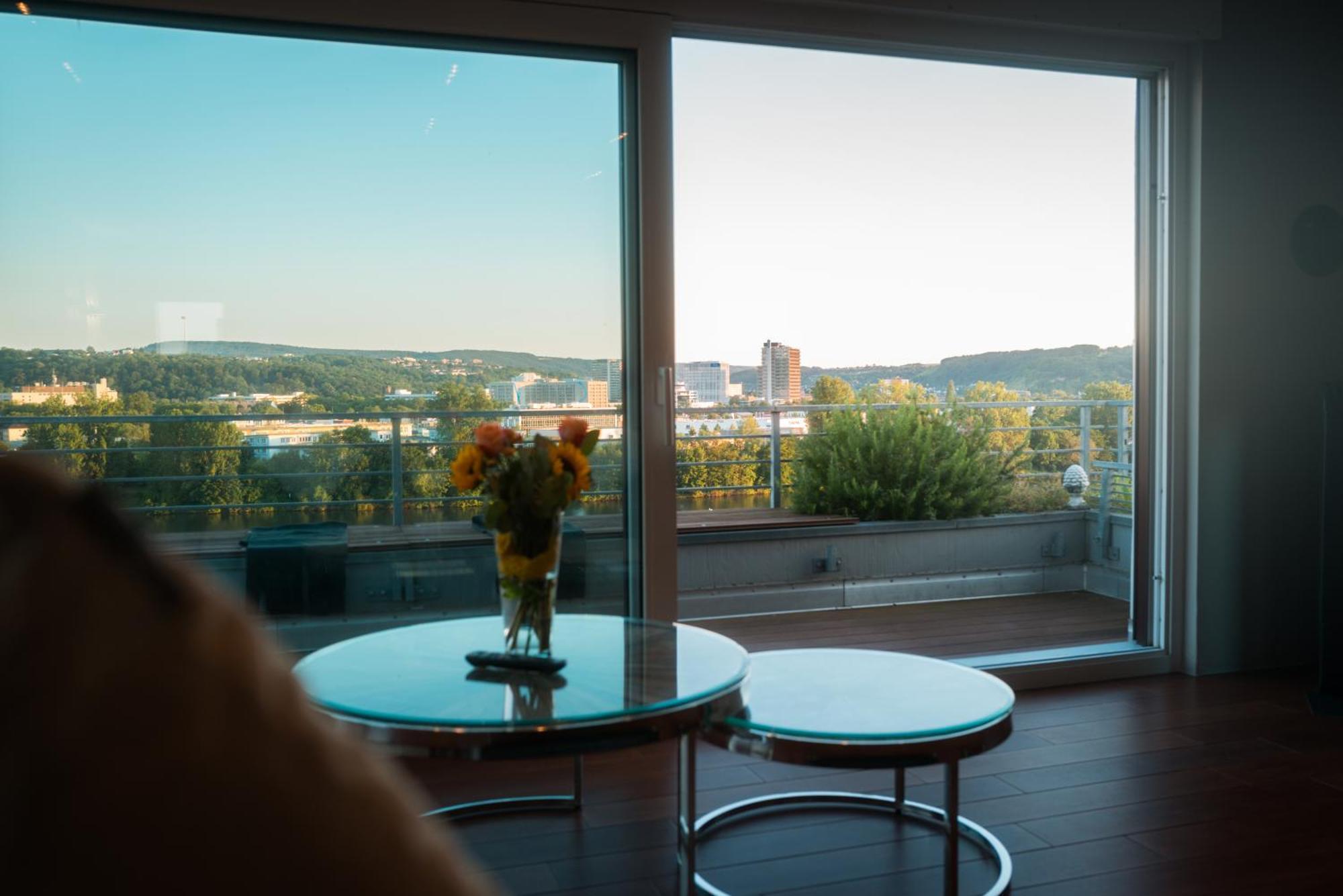 Penthouse Wohnung Mit Schoenem Moselblick In Metternich Coblence Extérieur photo