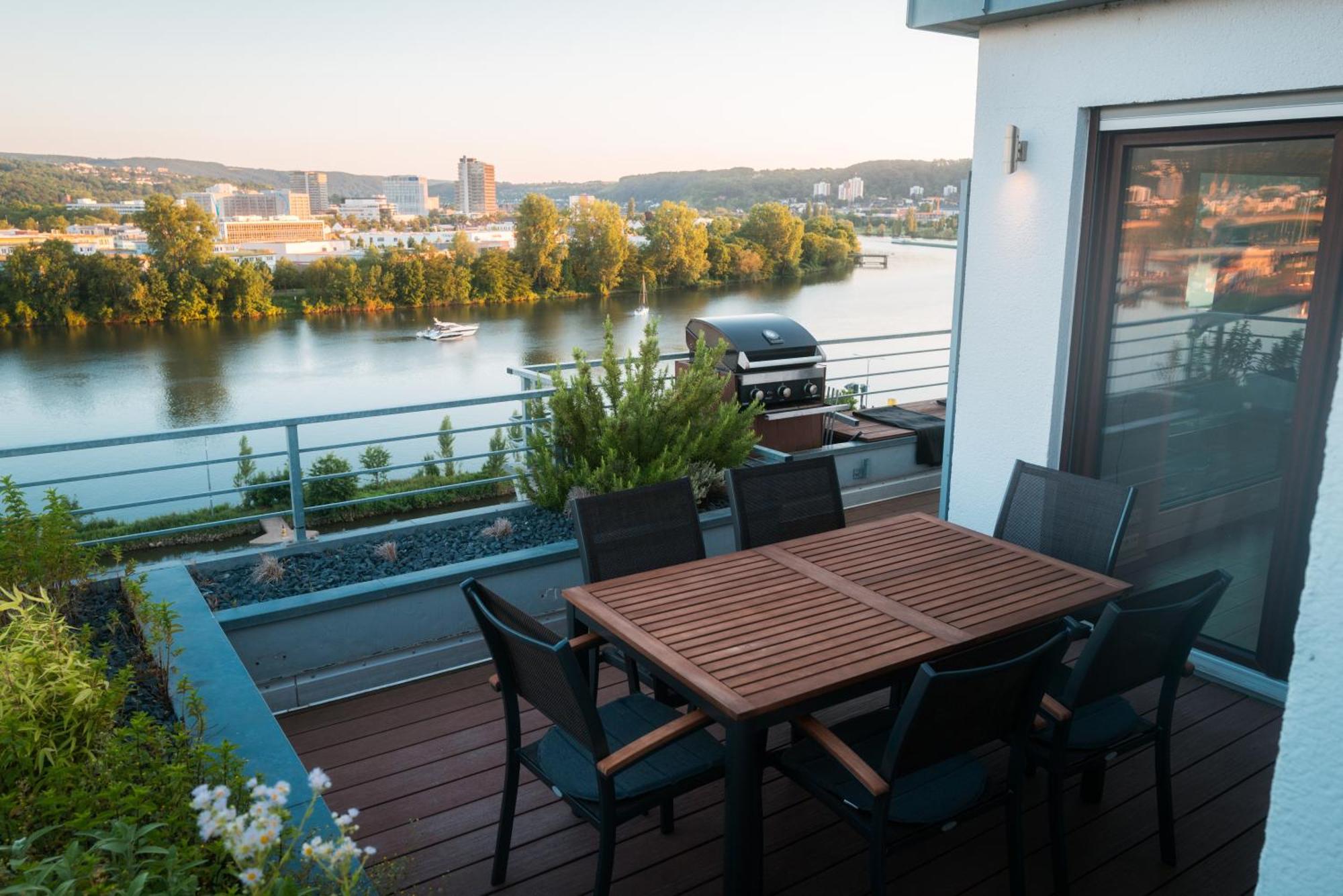Penthouse Wohnung Mit Schoenem Moselblick In Metternich Coblence Extérieur photo
