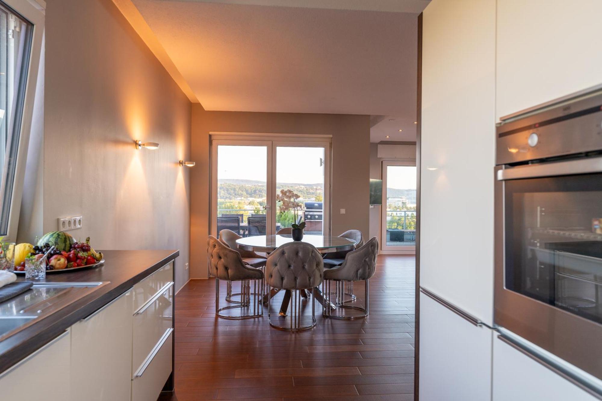 Penthouse Wohnung Mit Schoenem Moselblick In Metternich Coblence Extérieur photo