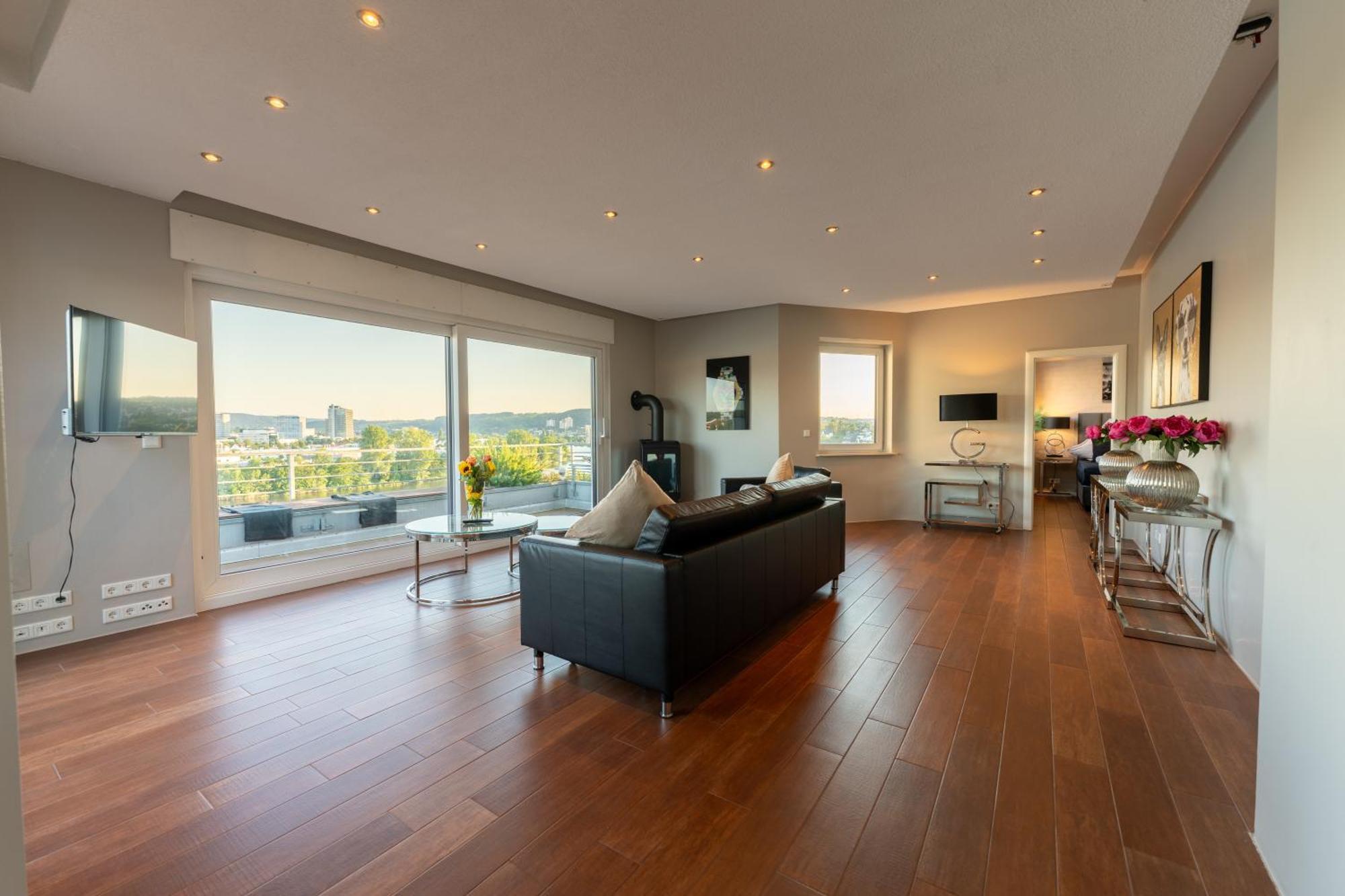 Penthouse Wohnung Mit Schoenem Moselblick In Metternich Coblence Extérieur photo